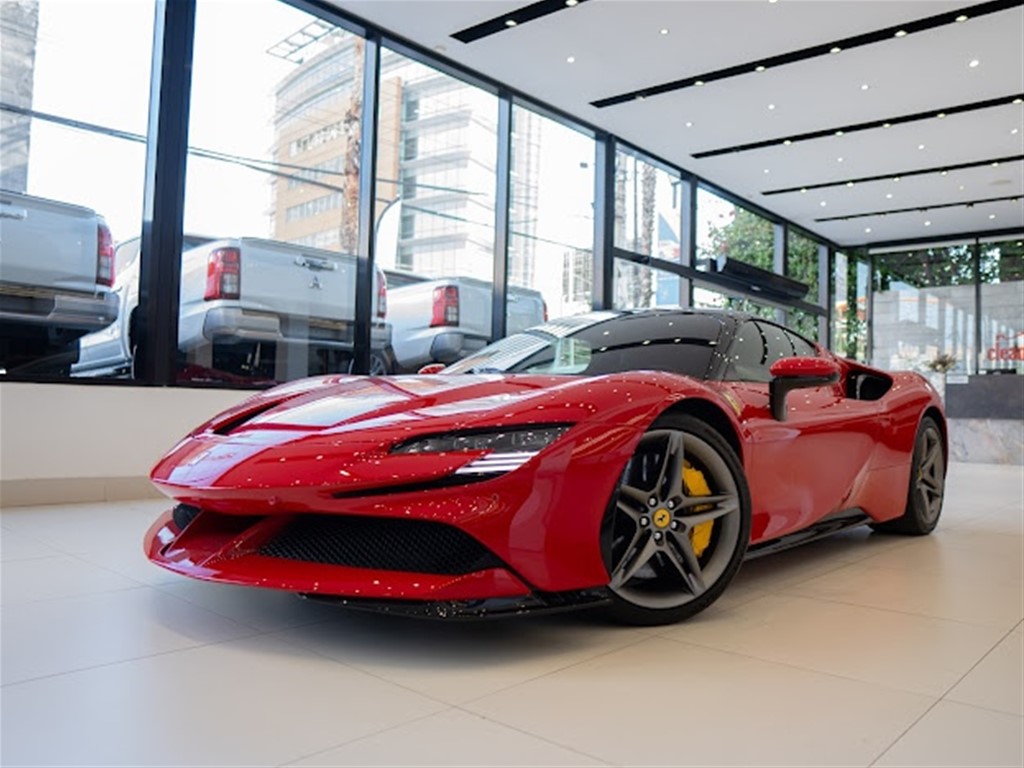 Ferrari SF90 Stradale Coupé/Deportivo 2022