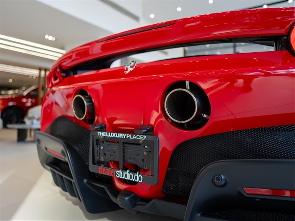 Ferrari SF90 Stradale Coupé/Deportivo 2022