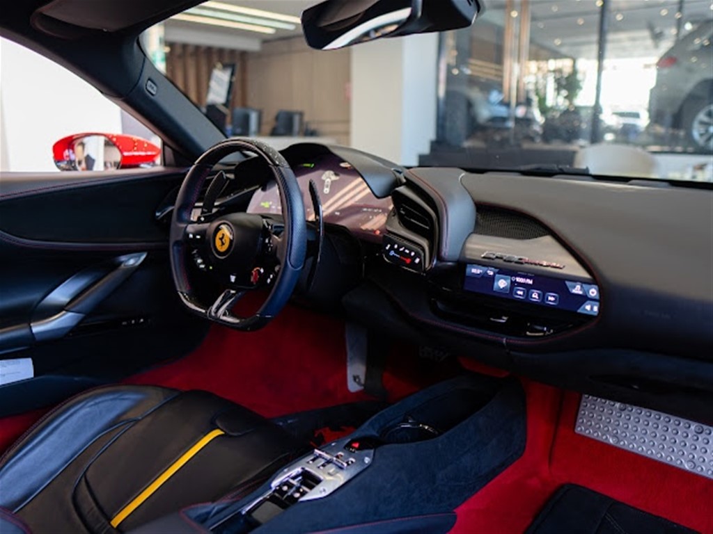 Ferrari SF90 Stradale Coupé/Deportivo 2022