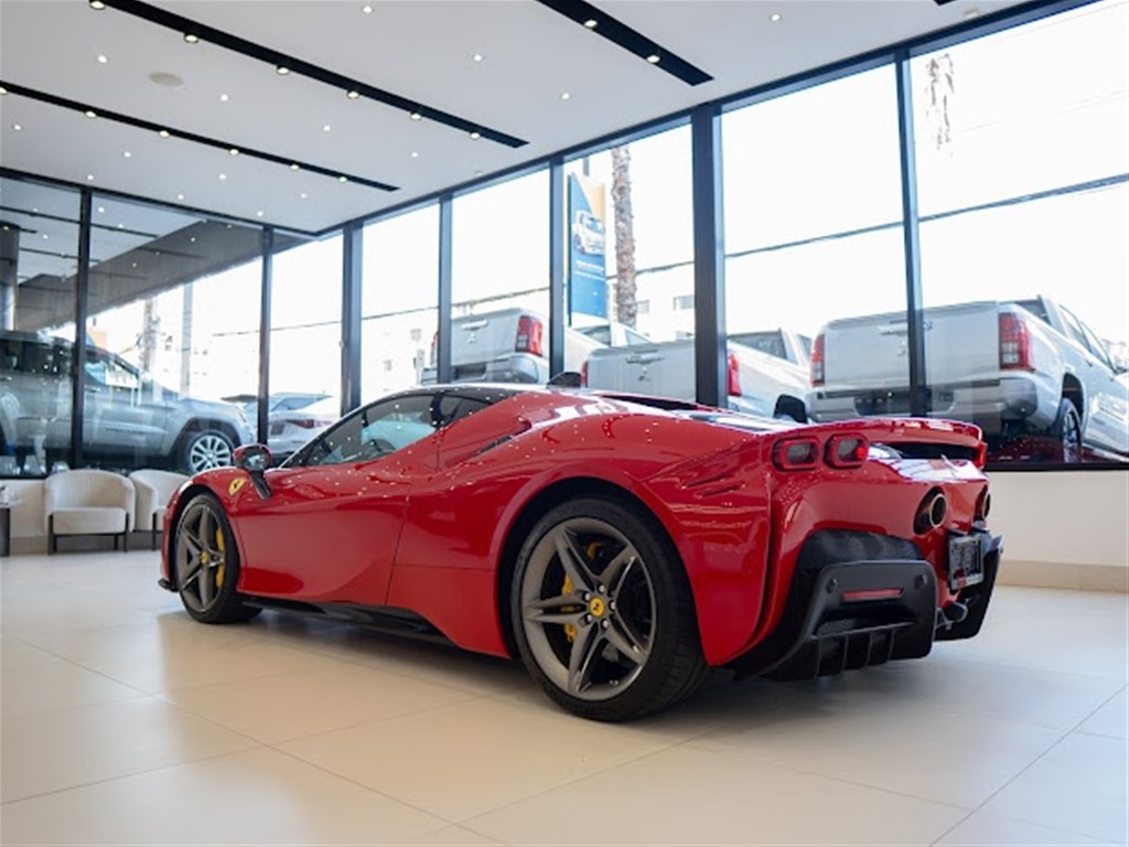 Ferrari SF90 Stradale Coupé/Deportivo 2022