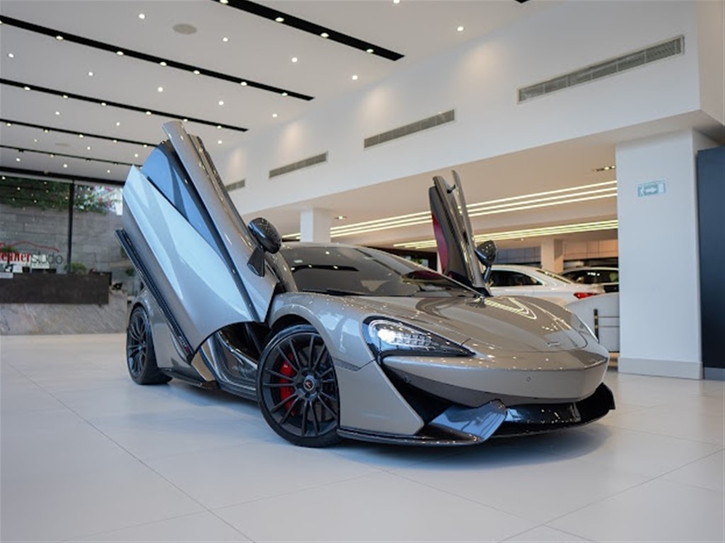 McLaren 570 Coupé/Deportivo 2016