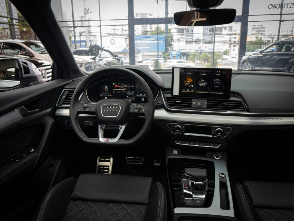 Audi Q5 Jeep 2025
