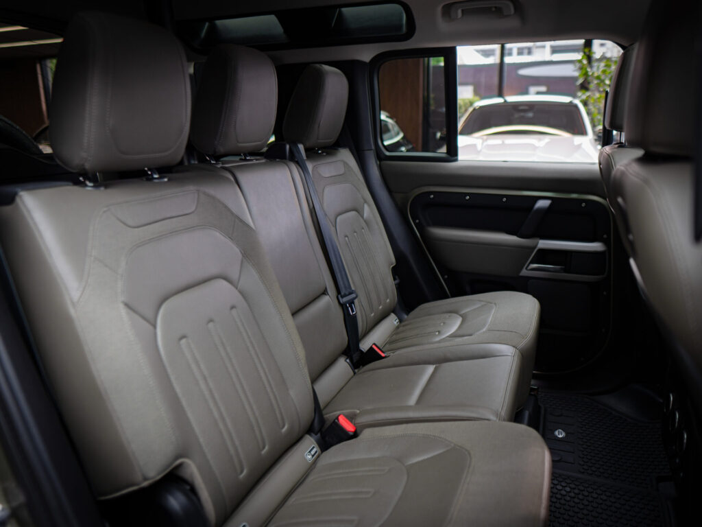 Land Rover Defender Jeep 2020