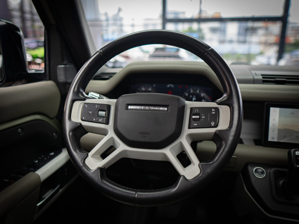 Land Rover Defender Jeep 2020