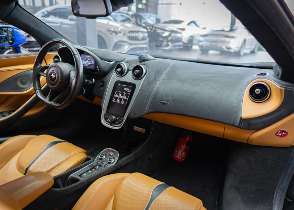 McLaren 570 Coupe 2019