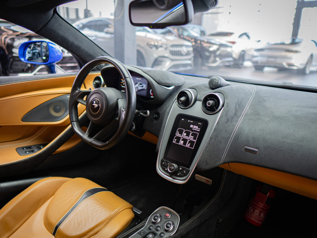 McLaren 570 Coupe 2019