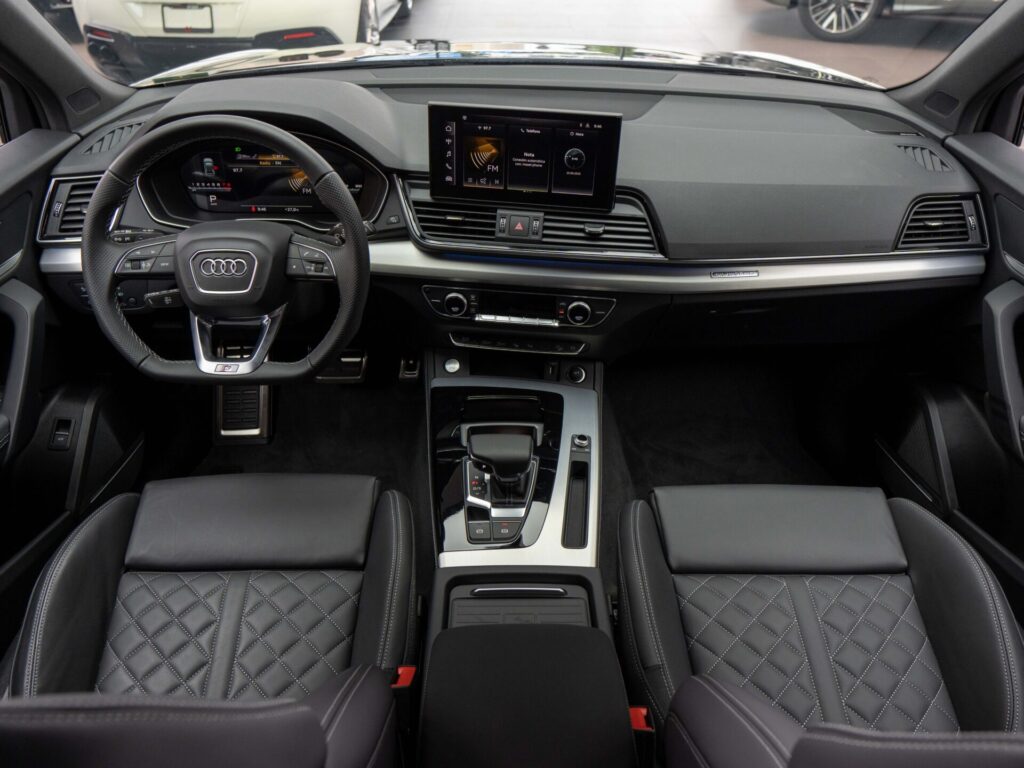 Audi Q5 Jeep 2024