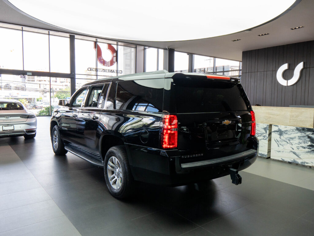 Chevrolet Suburban LT Jeep 2017