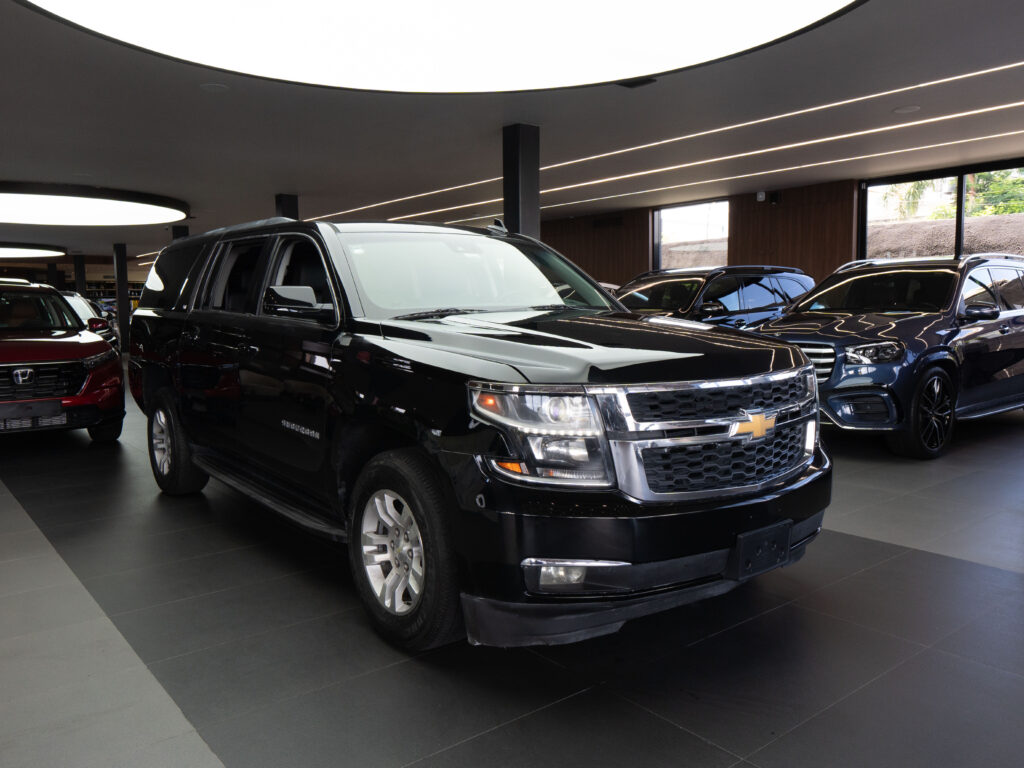 Chevrolet Suburban LT Jeep 2017