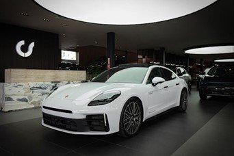 Porsche Panamera 2025