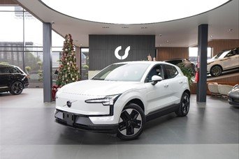 volvo EX30 2025
