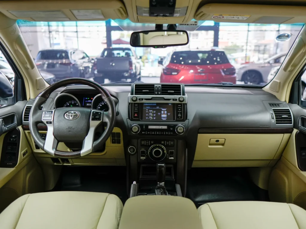 Toyota Land Cruiser Prado 2015
