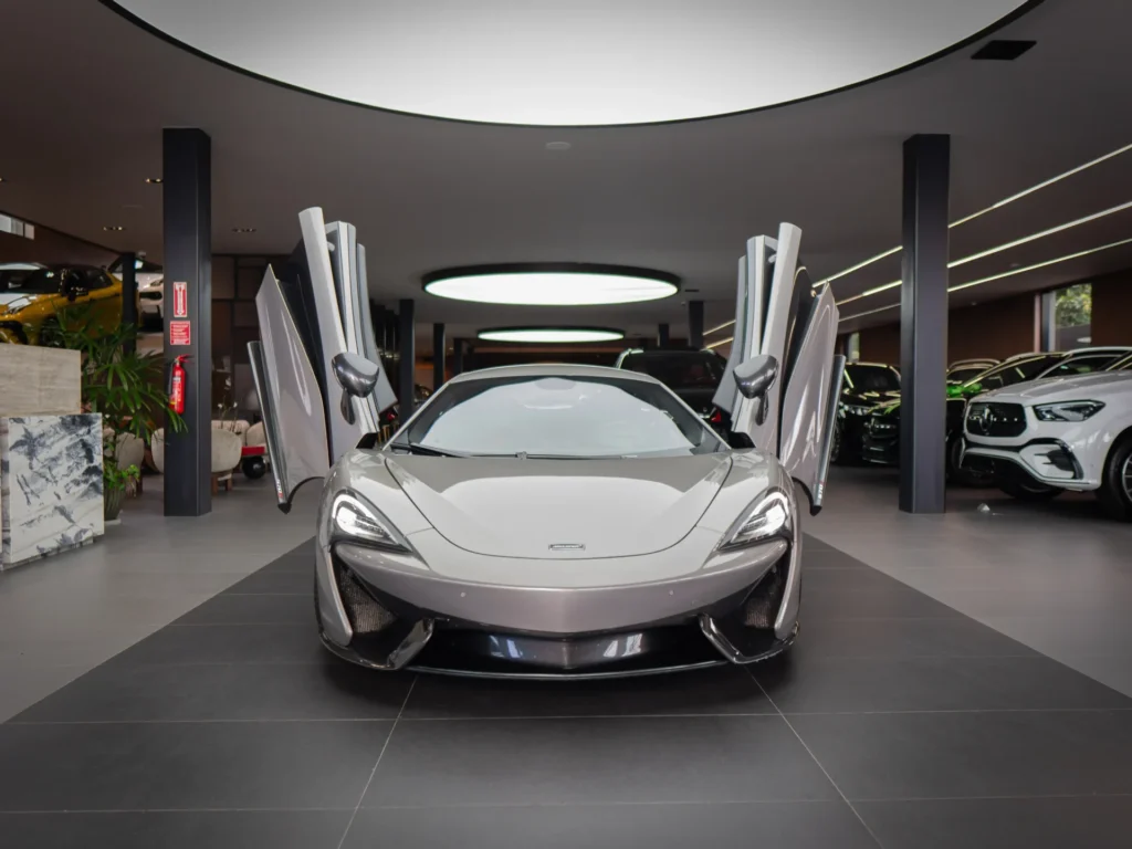 McLaren 570 2016