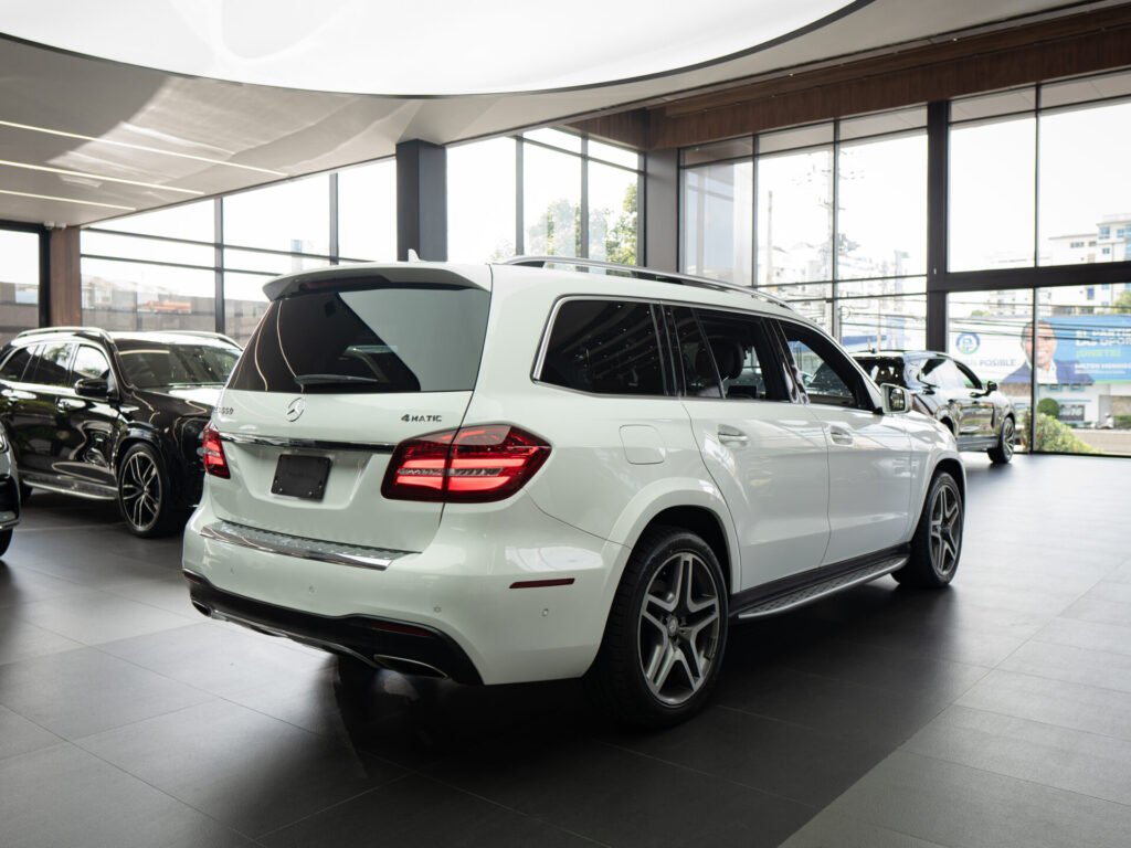 Mercedes-Benz GLS SUV 2017