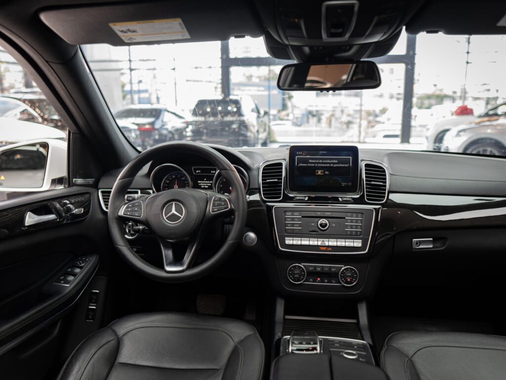 Mercedes-Benz GLS SUV 2017