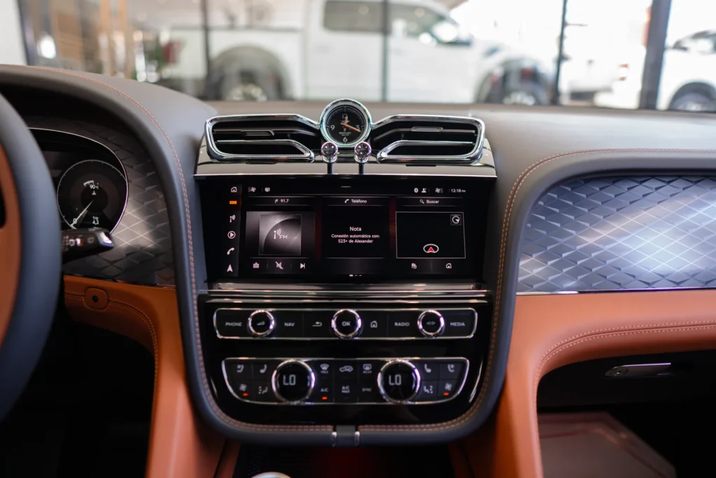 Bentley Bentayga 2024