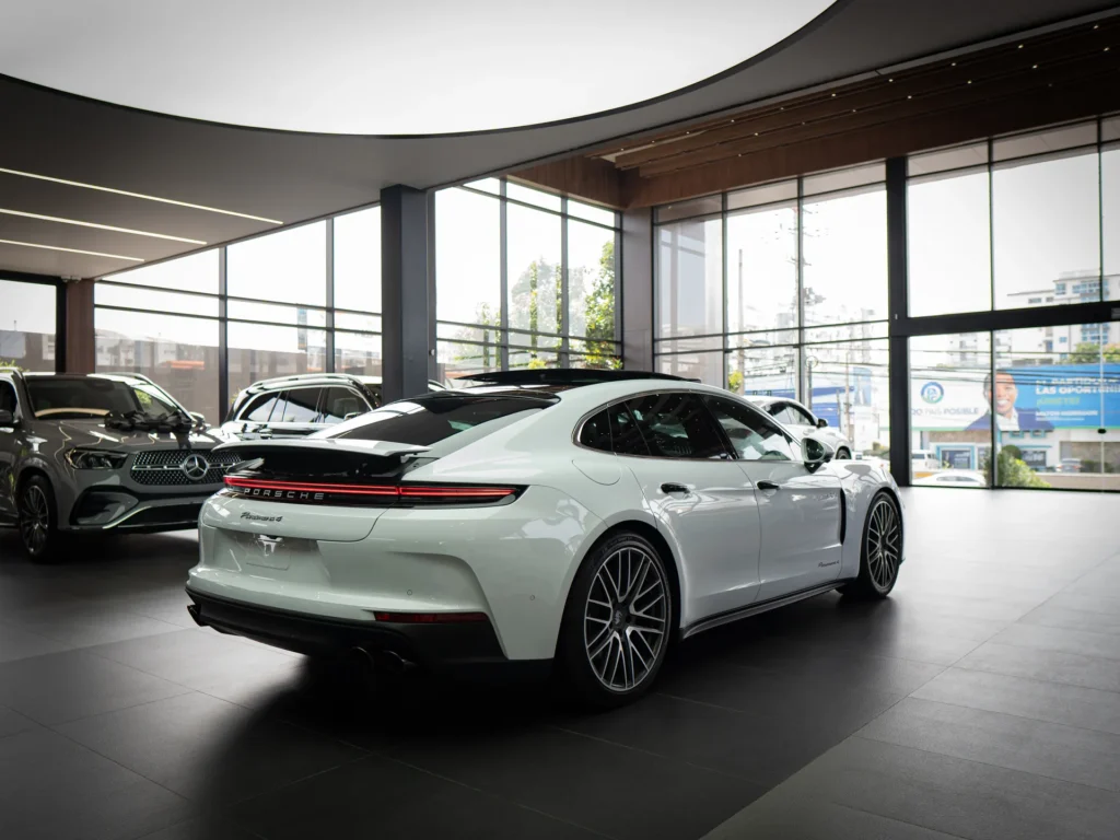 Porsche Panamera 2025