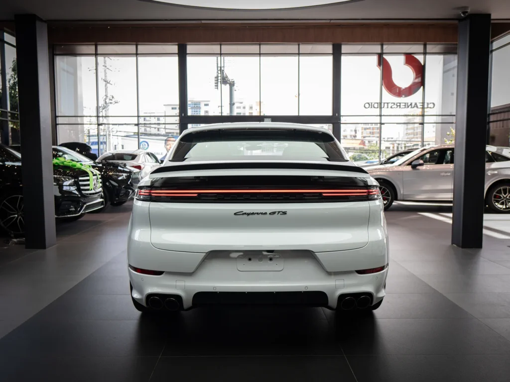 Porsche Cayenne 2025