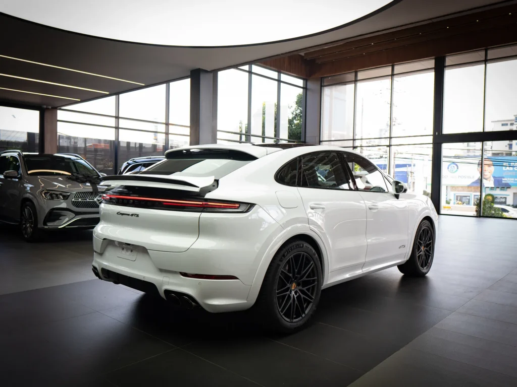 Porsche Cayenne 2025