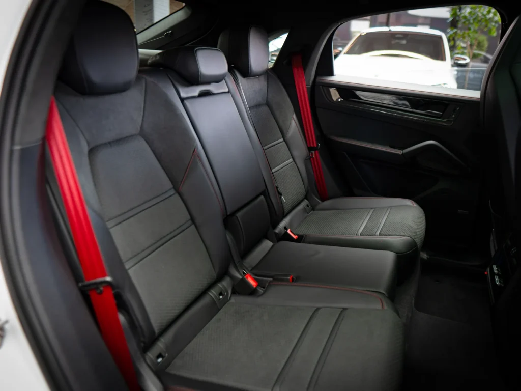 Porsche Cayenne 2025