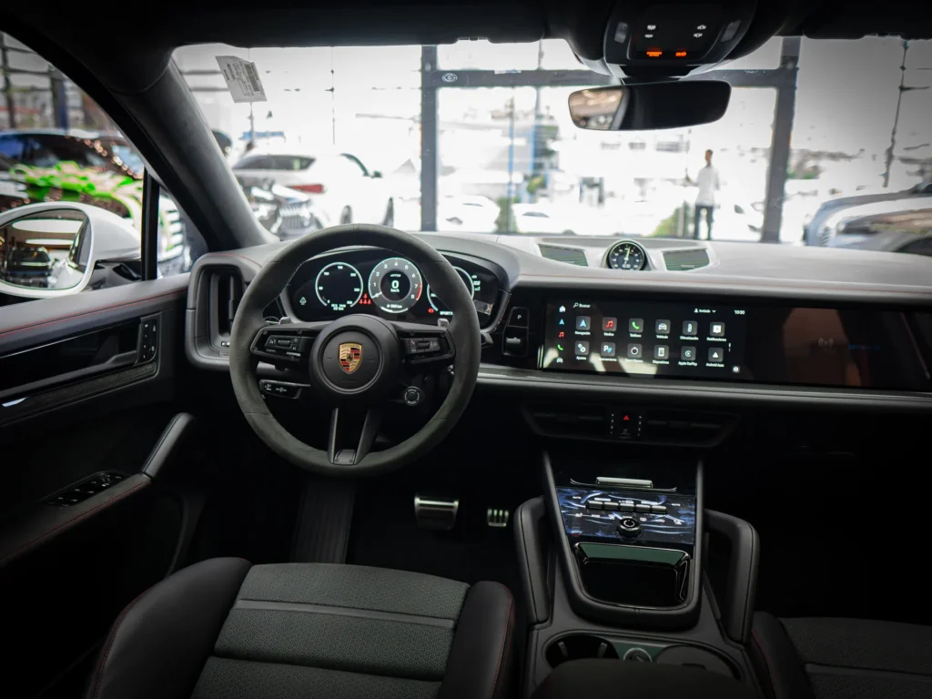 Porsche Cayenne 2025