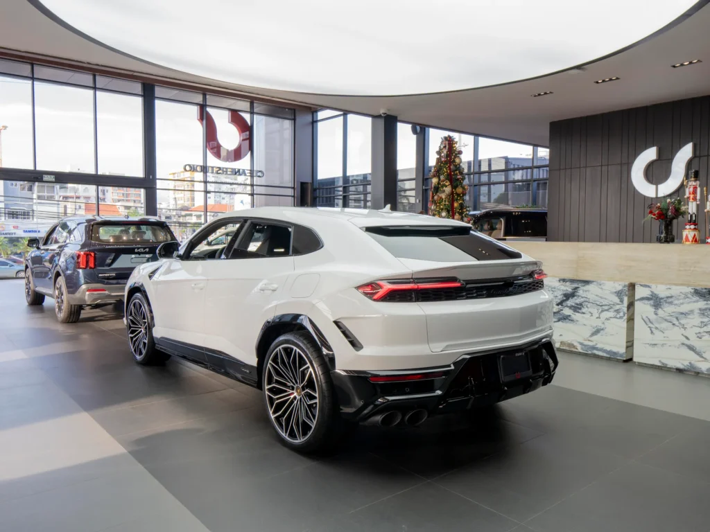 Lamborghini Urus 2025