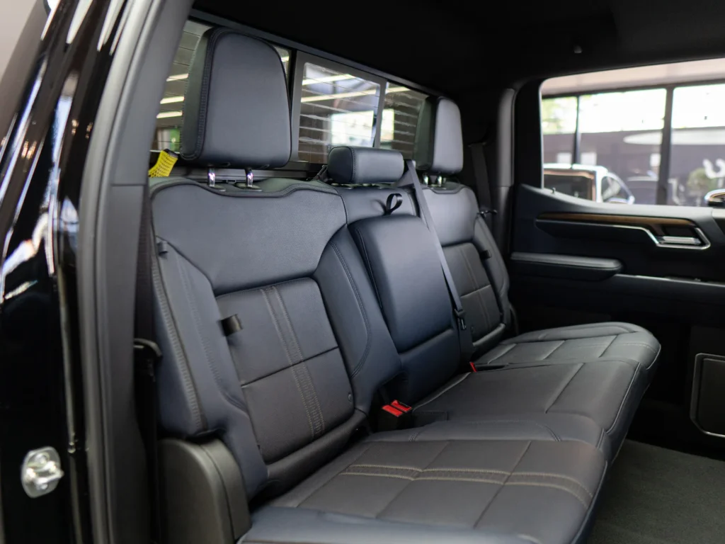 Chevrolet Silverado 2025