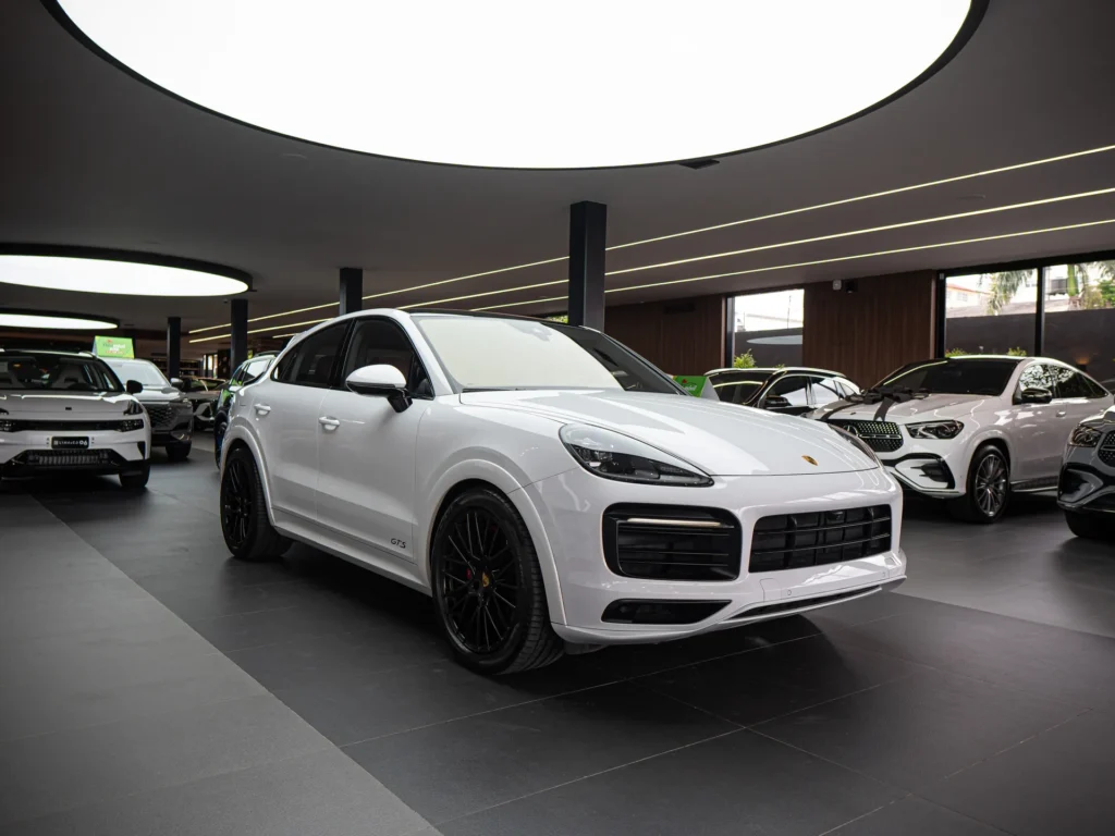 Porsche Cayenne 2021