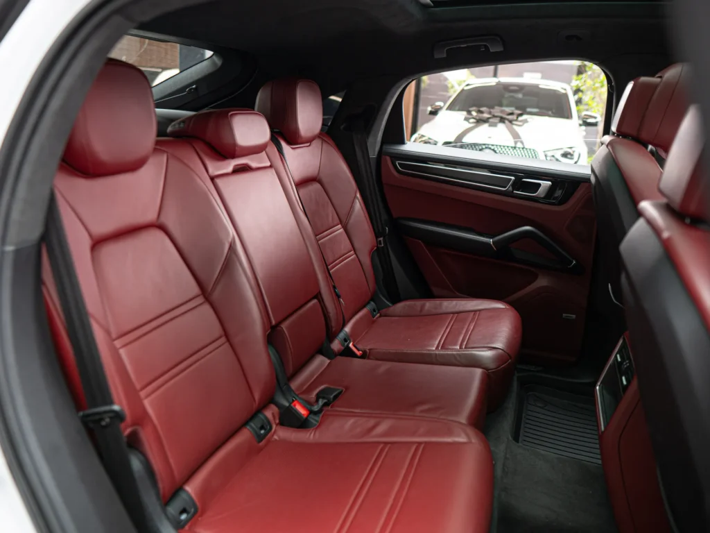 Porsche Cayenne 2021