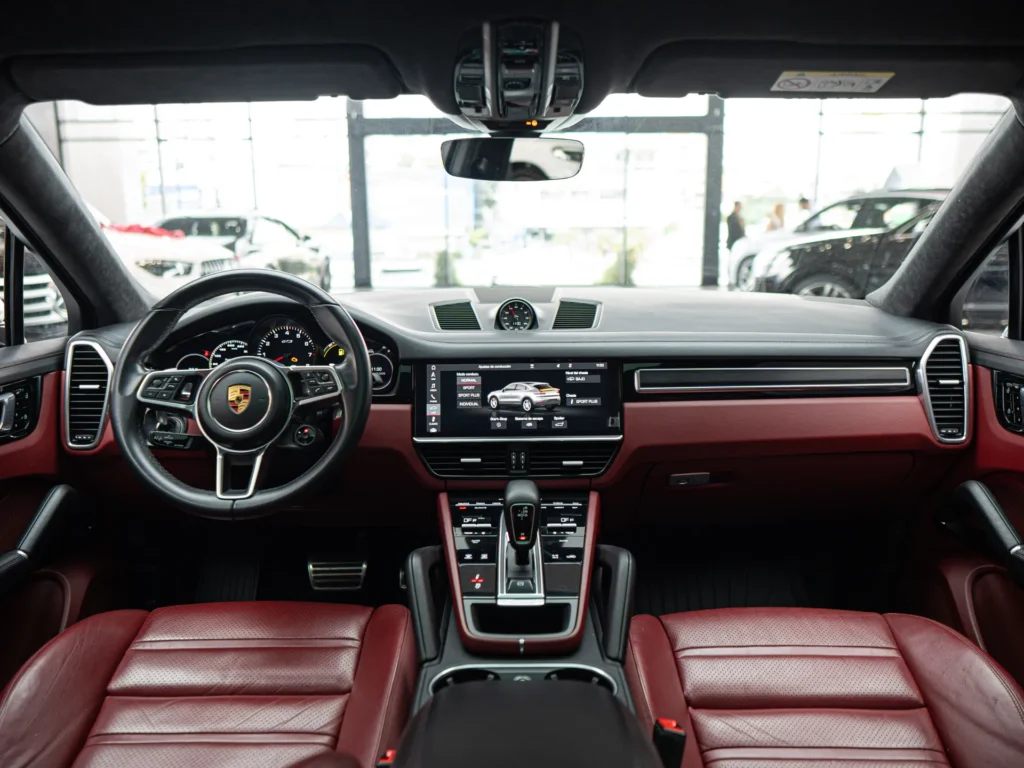 Porsche Cayenne 2021