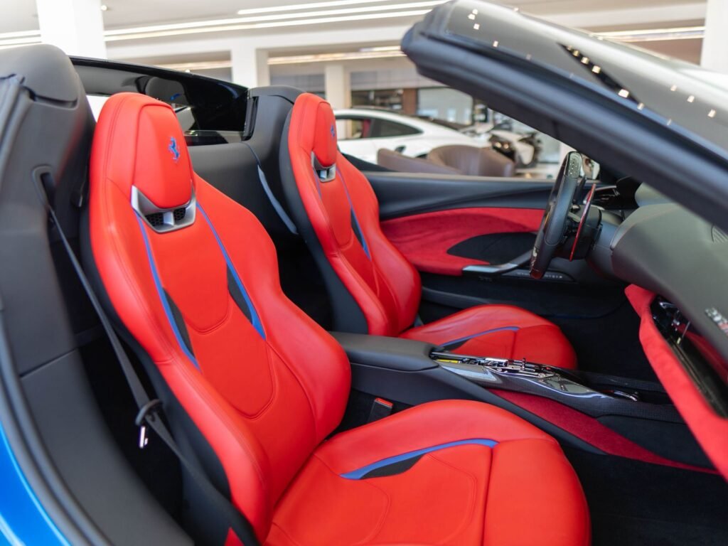 Ferrari 296 GTS Spider Coupé/Deportivo 2024