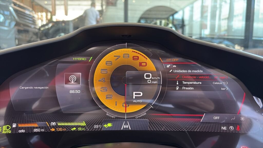 Ferrari 296 GTS Spider Coupé/Deportivo 2024