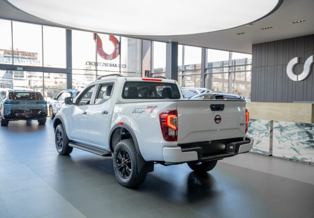 Nissan Frontier Pro-4X Camioneta 2026