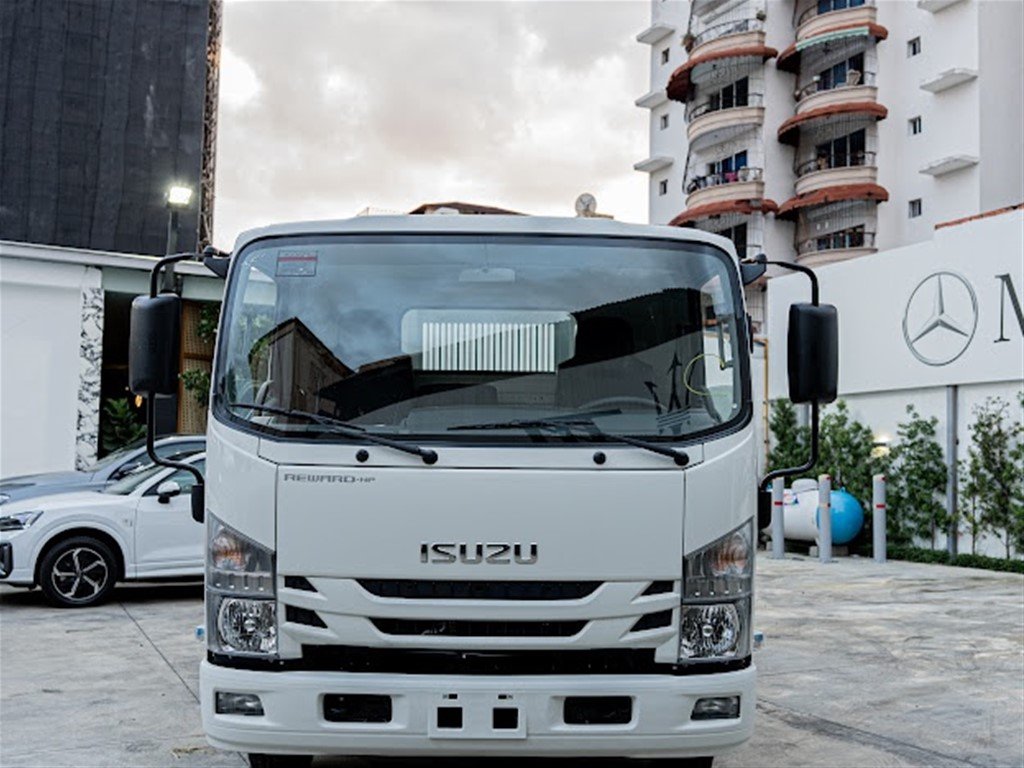 Isuzu Volteo