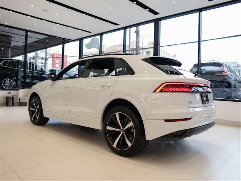 Audi Q8