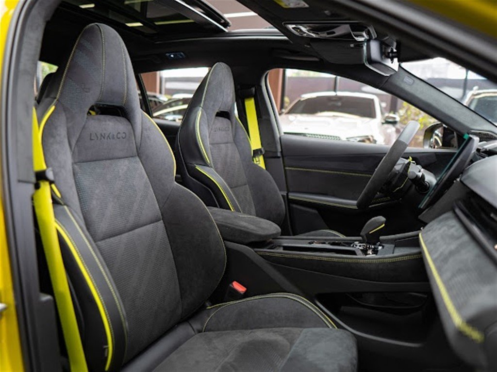 Lynk CO 03
