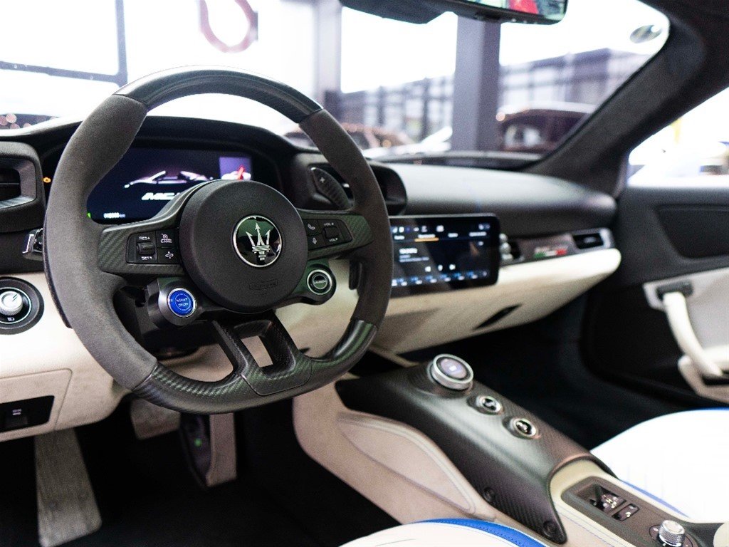 Maserati MC20