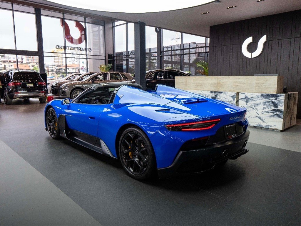Maserati MC20