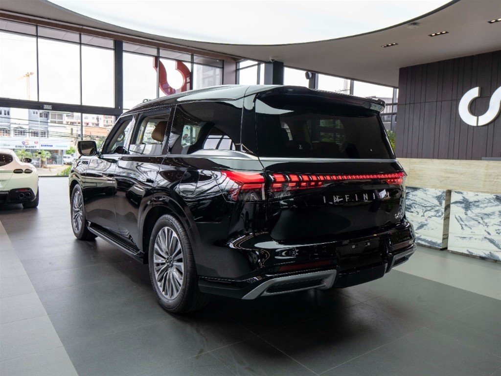 Infiniti QX-80