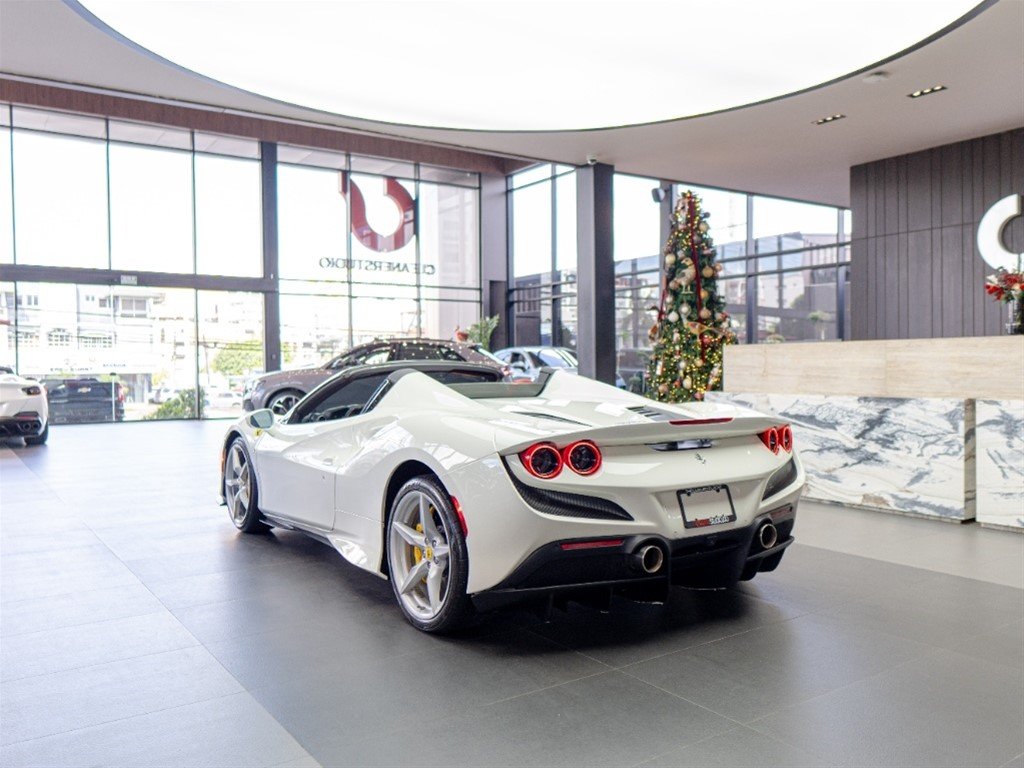 Ferrari F8 Spider
