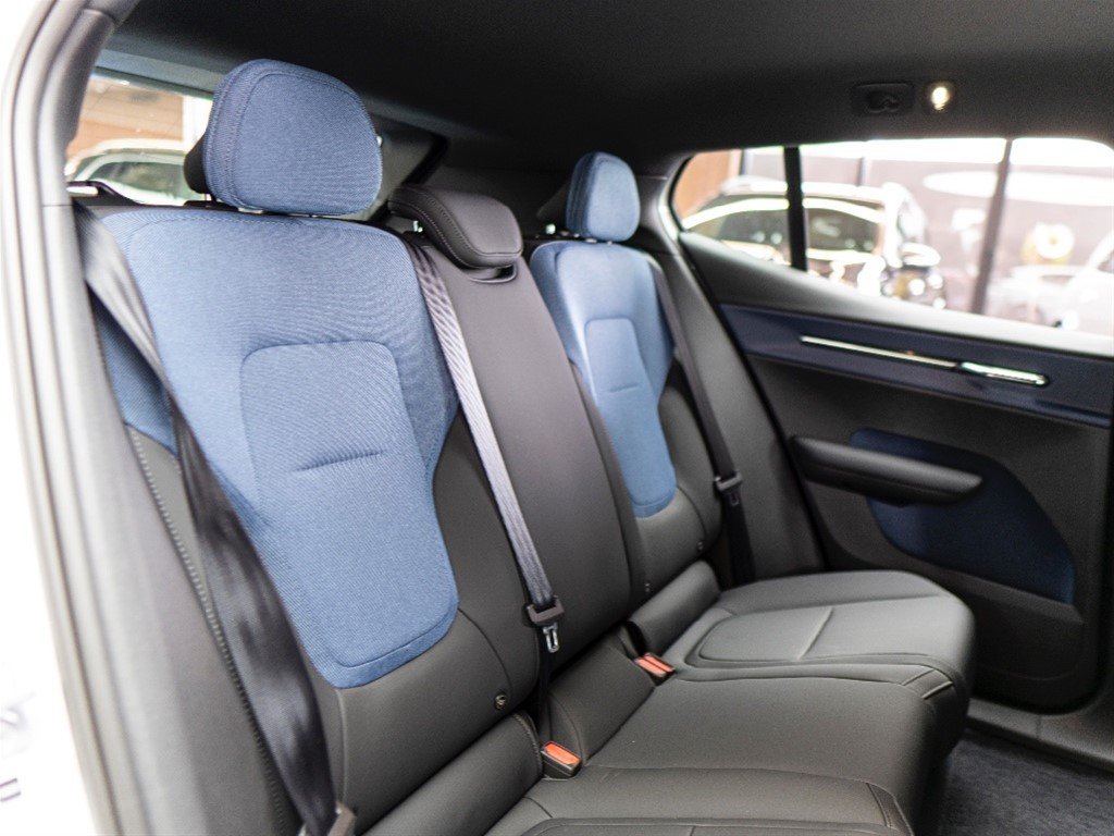 Volvo EX30 Core