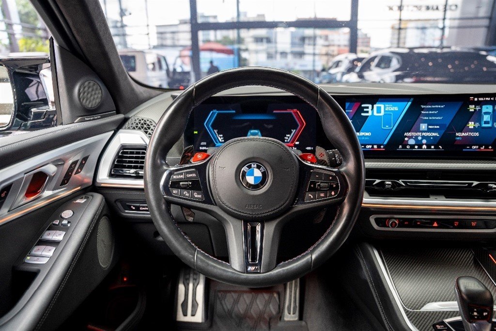BMW XM