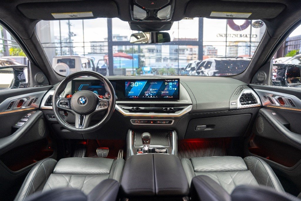 BMW XM