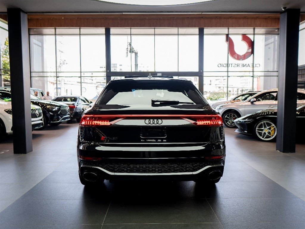Audi RS Q8