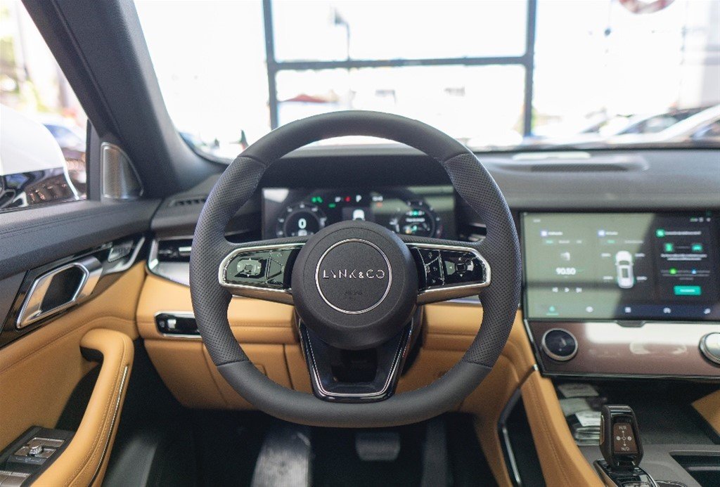 Lynk CO 09 Halo