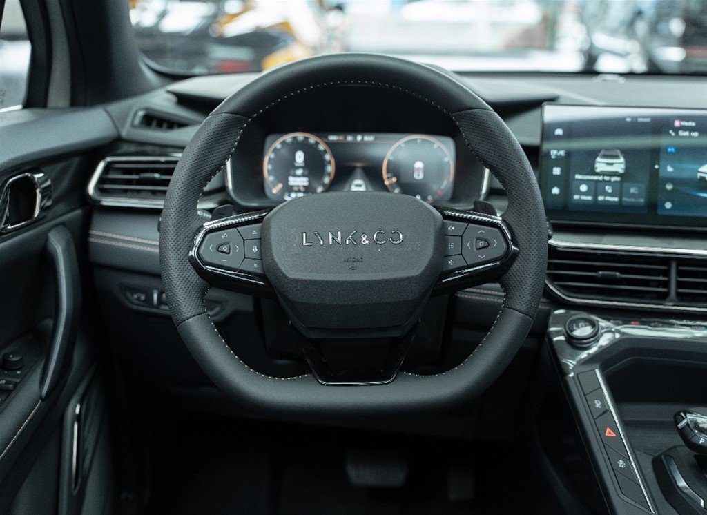 Lynk CO 06 Hyper Halo