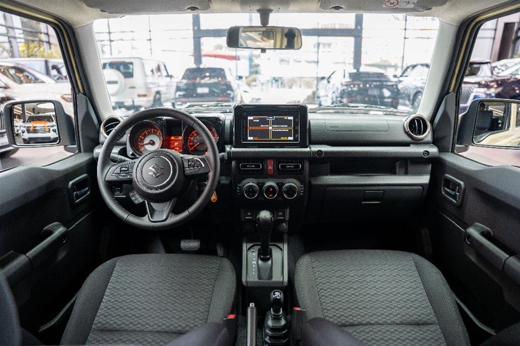 Suzuki Jimny — foto 4