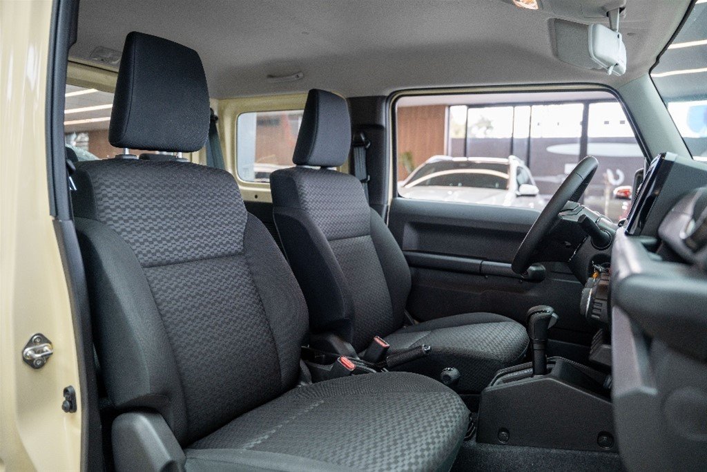 Suzuki Jimny — foto 5