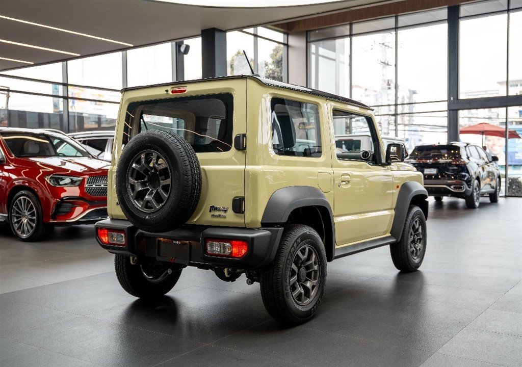 Suzuki Jimny — foto 7