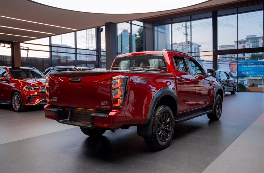 Isuzu DMAX LSE — foto 7